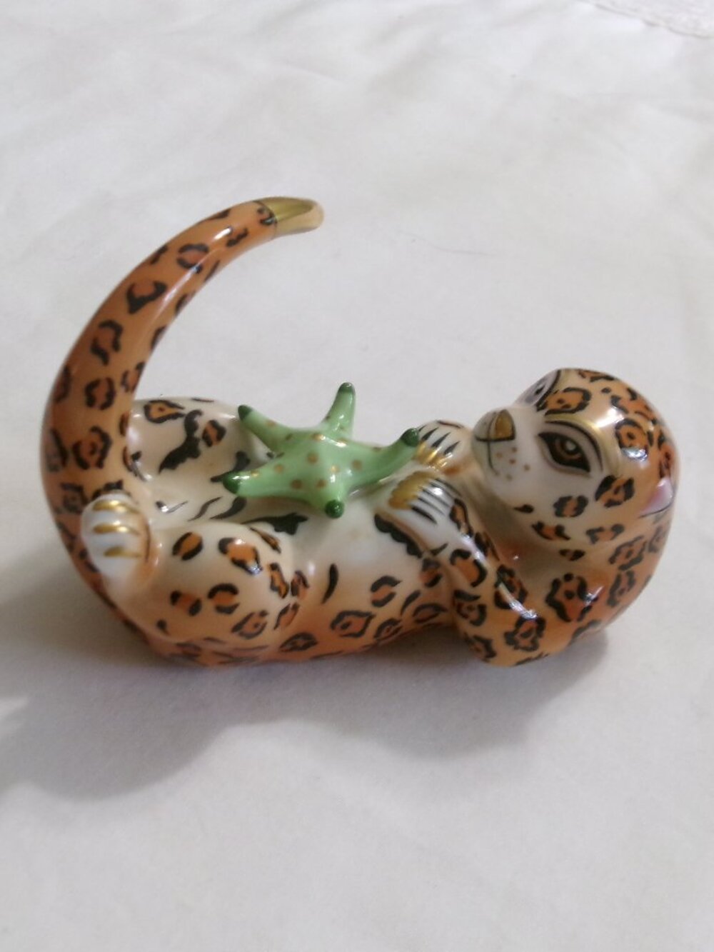 LYNN CHASE  “Jaguar Jungle” 4.5” Porcelain Otter w Starfish Figurine RARE 90'S